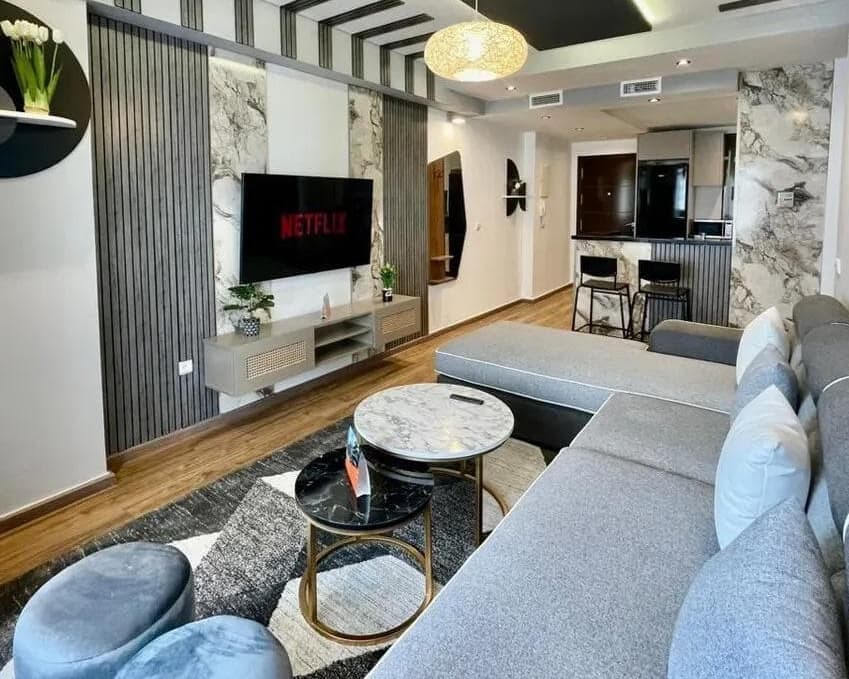 original 2 bedrooms & balcony - tgv station & beach walk