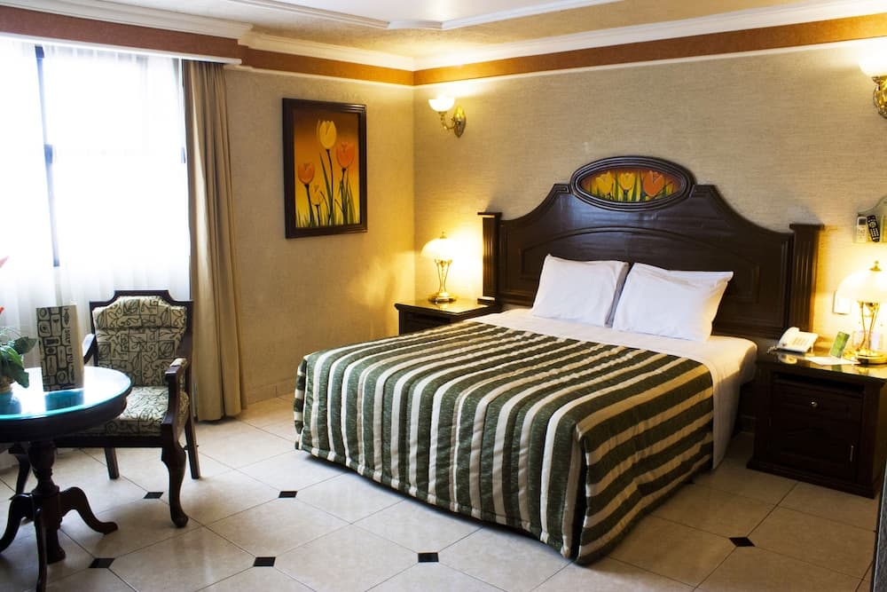 *Hotel Casino Plaza, Room