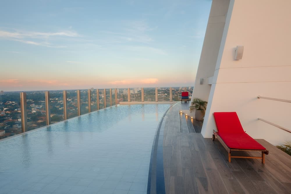 Swissôtel Santa Cruz De La Sierra., Piscina all'aperto