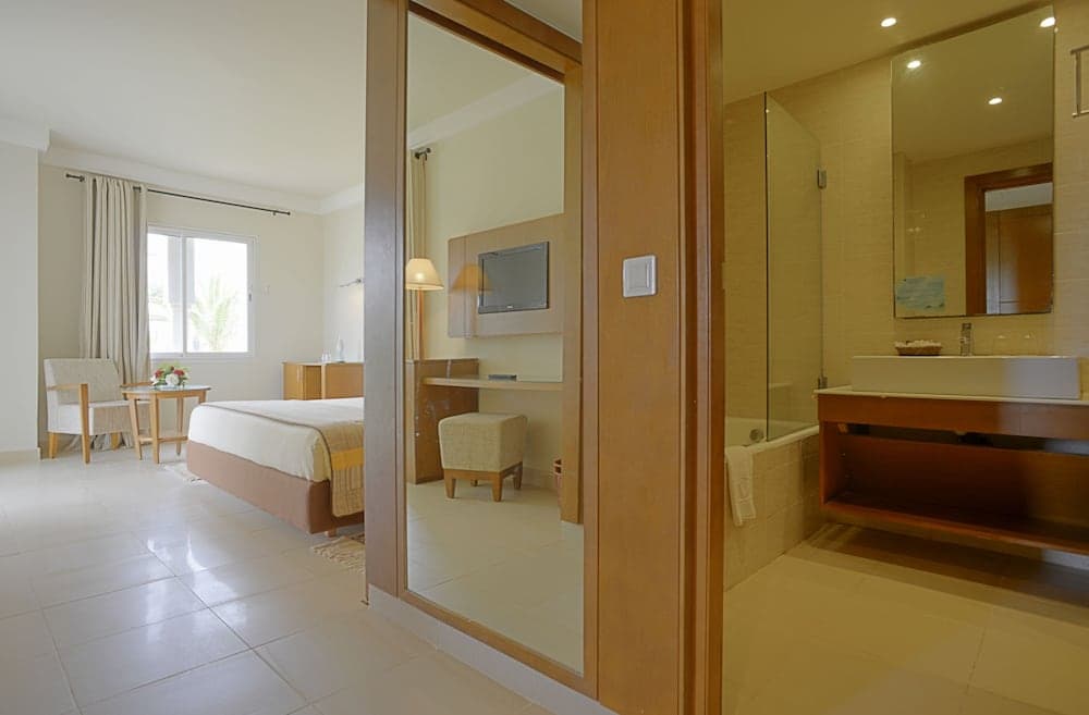 Vincci Helios Beach, Bathroom