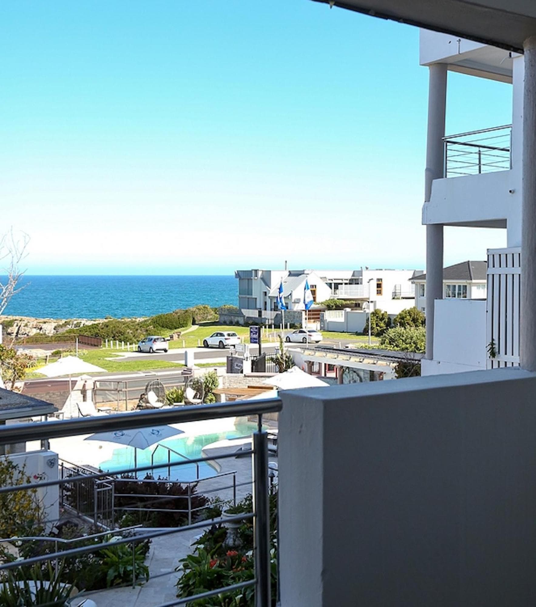 Misty Waves Boutique Hotel