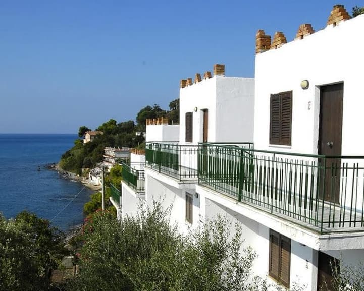 Hydra Club Hotel & Village