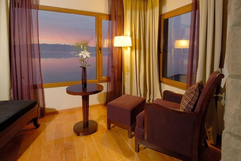 Alma del Lago Suites & Spa