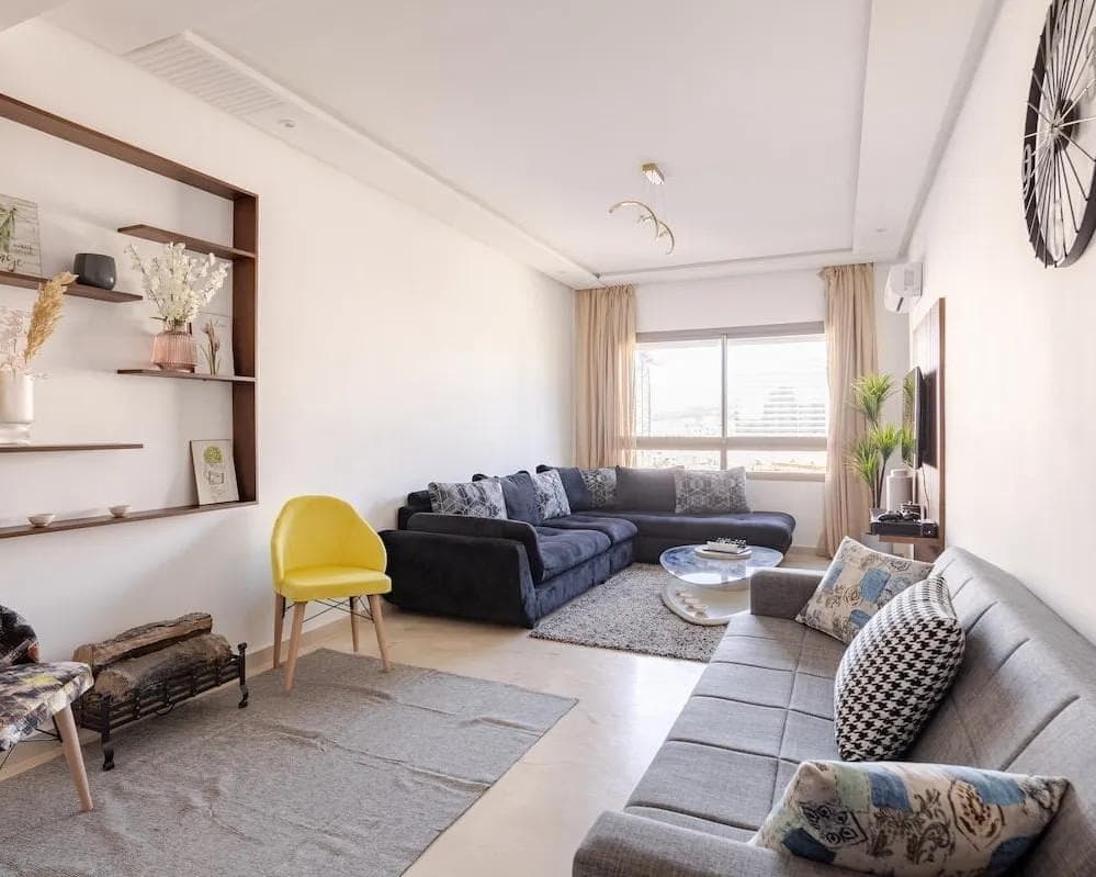 Comfortable Suite with Balcony - Beach & TGV Station