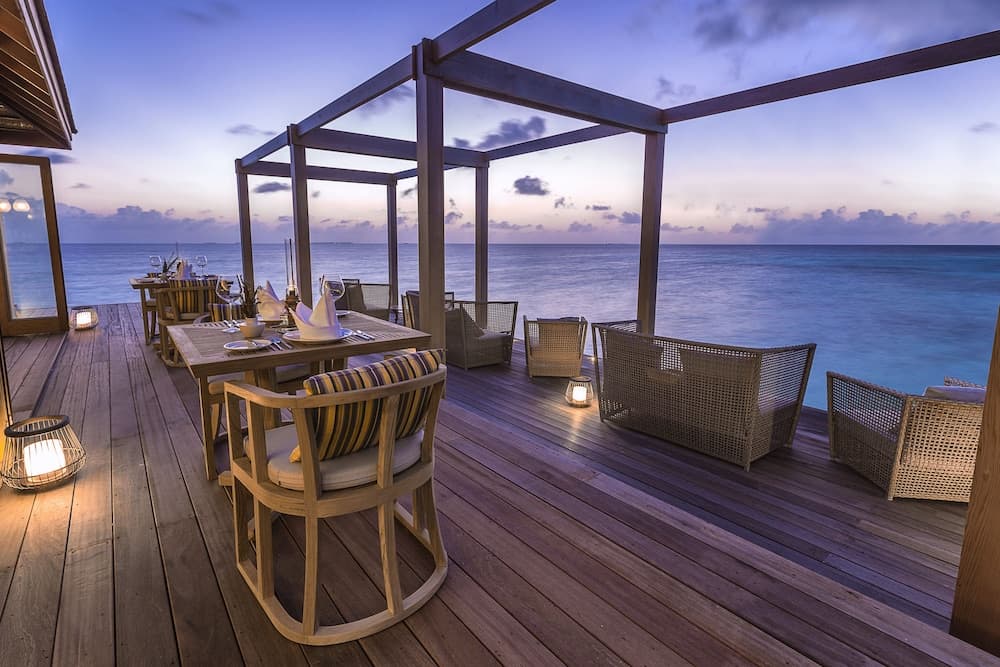 Hurawalhi Island Resort