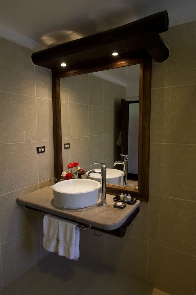 Sonesta Posadas del Inca - Sacred Valley - Yucay, Lavabo en el cuarto de baño