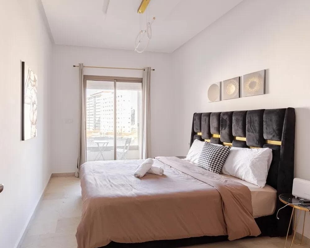 Comfortable Suite with Balcony - Beach & TGV Station