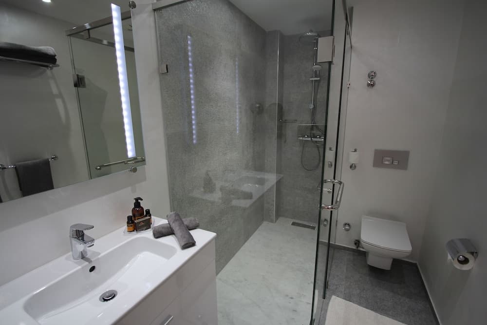 Casablanca Suites & SPA