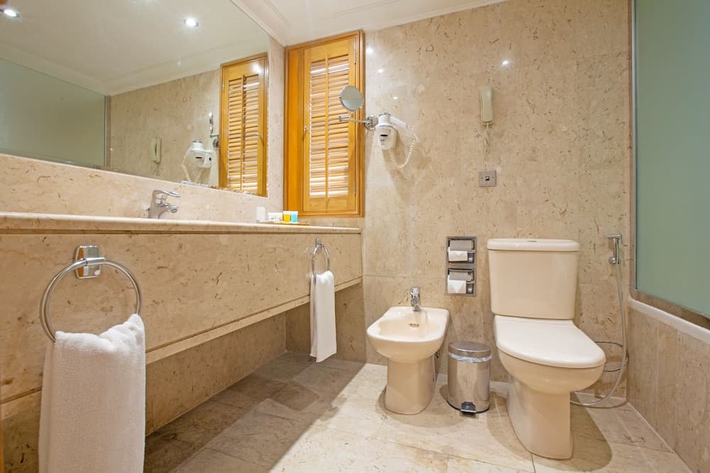Dubai Marine Beach Resort & Spa