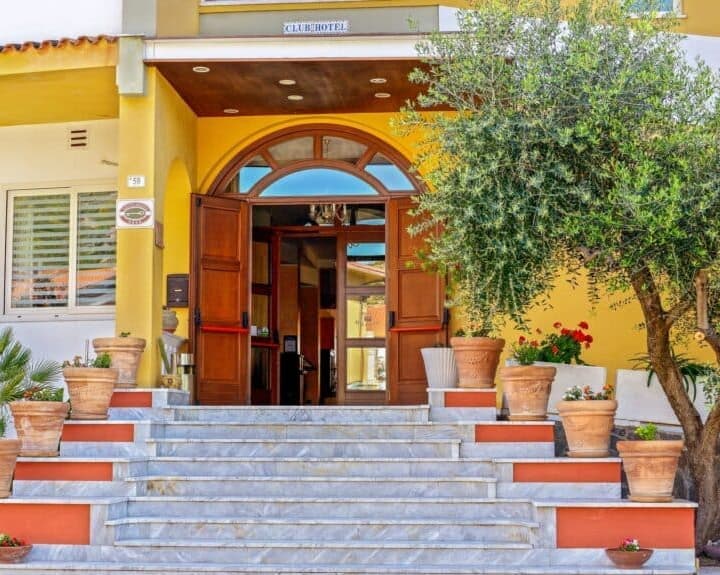 Club Malaspina Hotel & Resort