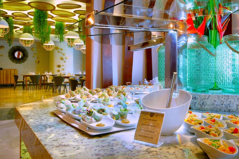 Grand Palladium Colonial Resort & Spa All Inclusive