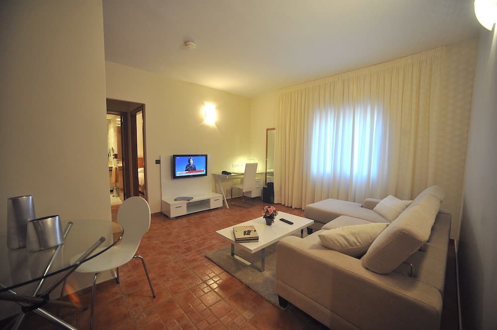 Casablanca Suites & SPA