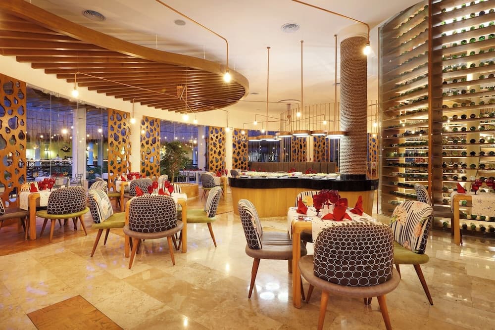 Grand Palladium Colonial Resort & Spa All Inclusive