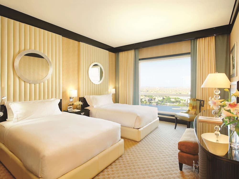 Fairmont Nile City, Cairo, Room