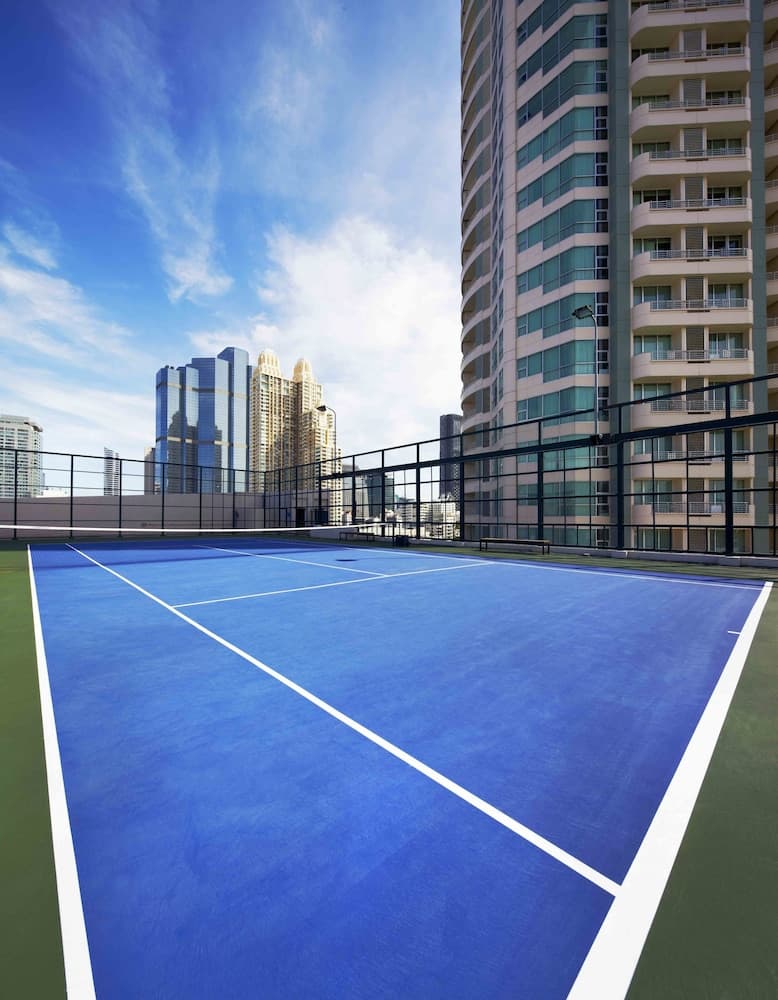 JC Kevin Sathorn Bangkok Hotel, Tennis court