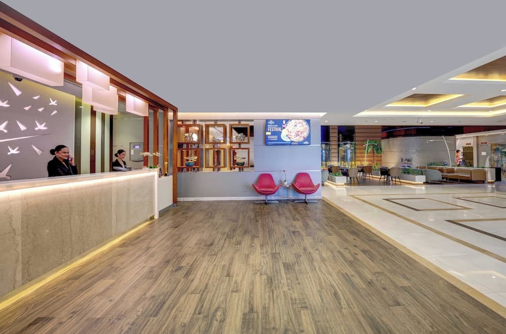 Howard Johnson Plaza By Wyndham Dubai Deira