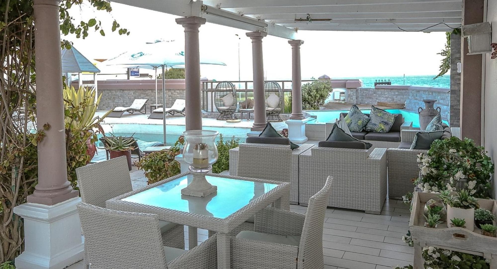 Misty Waves Boutique Hotel