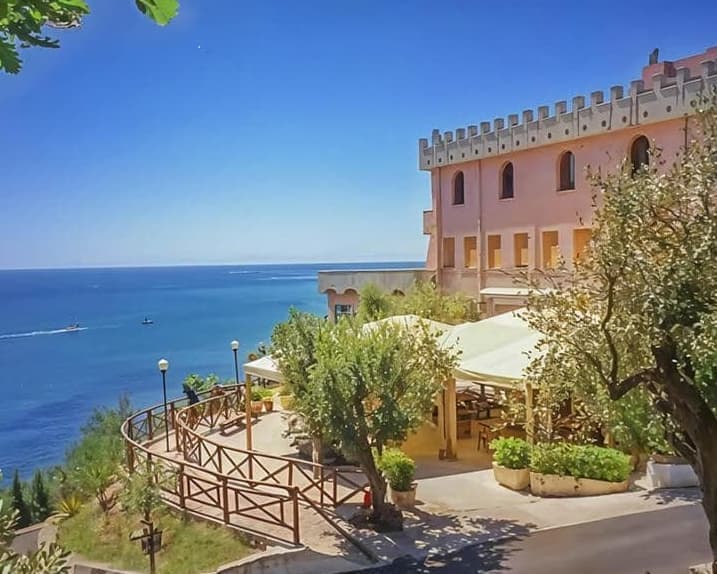Hydra Club Hotel & Village