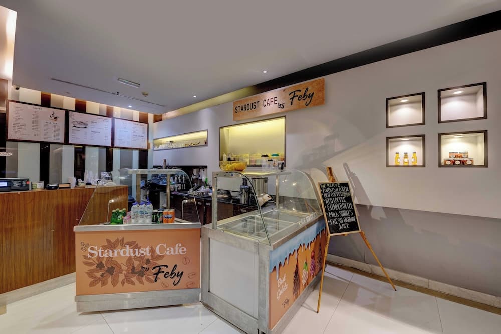 Howard Johnson Plaza By Wyndham Dubai Deira