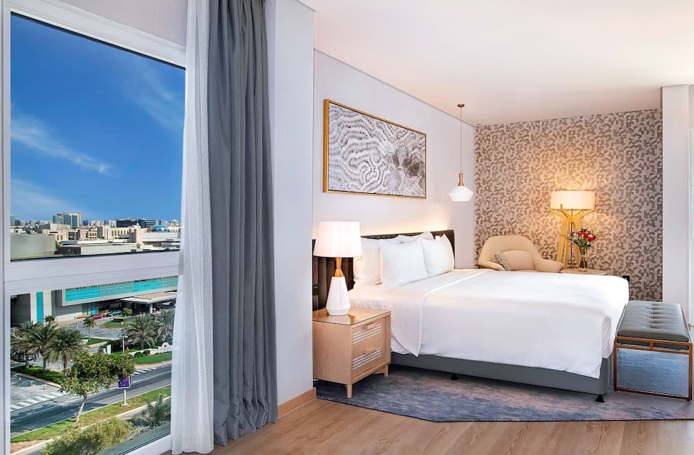 Radisson Blu Hotel & Resort, Abu Dhabi Corniche 2021/2022