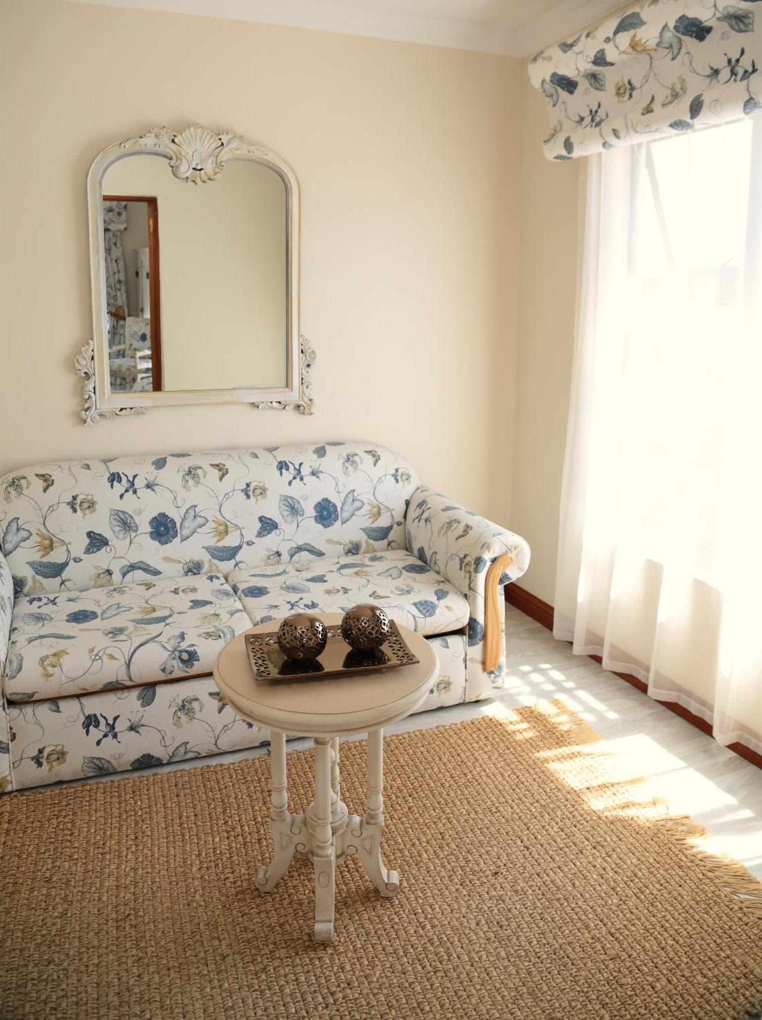 Misty Waves Boutique Hotel