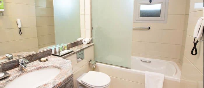 Raviz Center Point Dubai Hotel