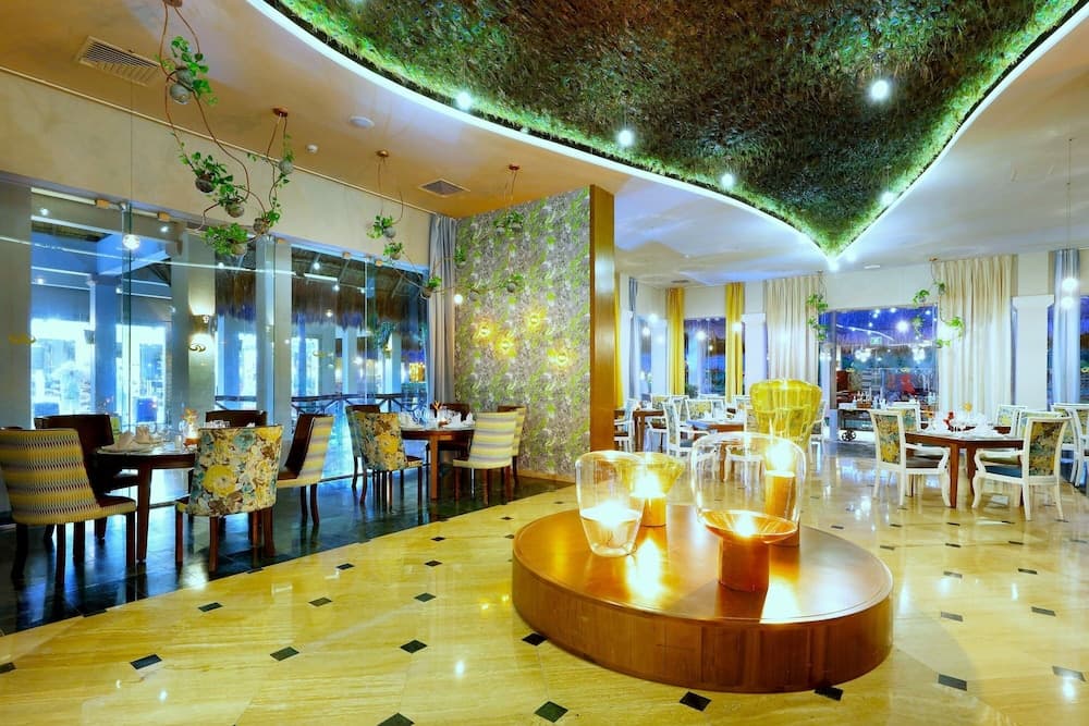 Grand Palladium Colonial Resort & Spa All Inclusive