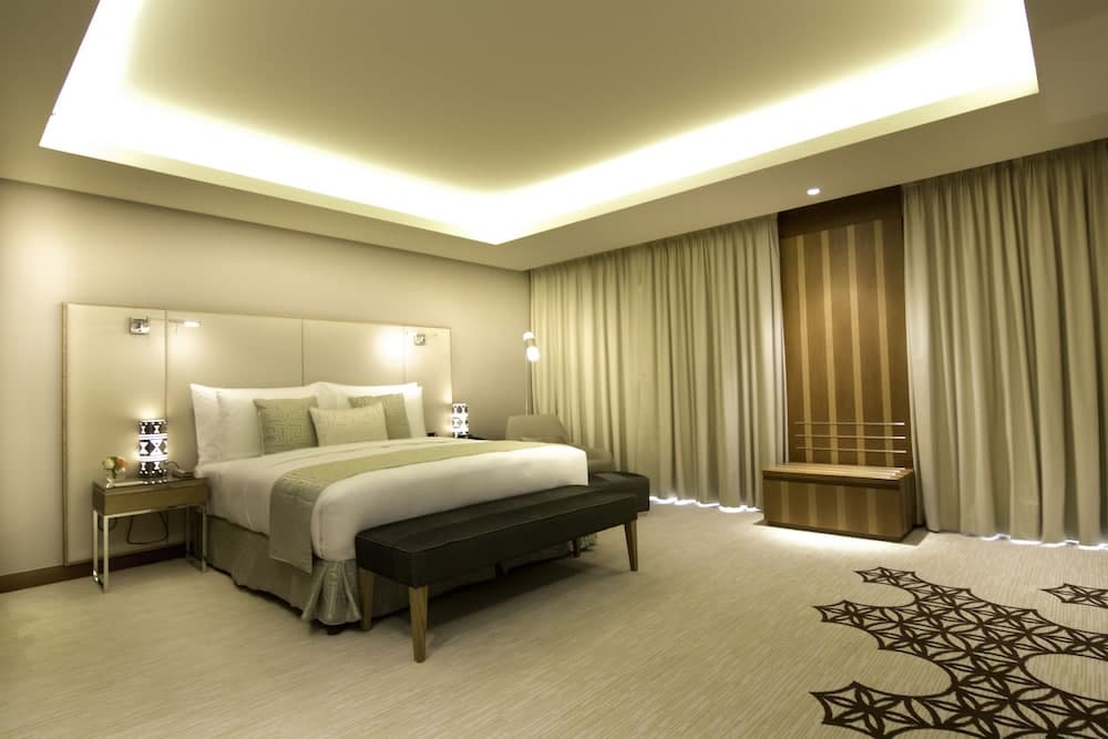 Grand Millennium Muscat, Room