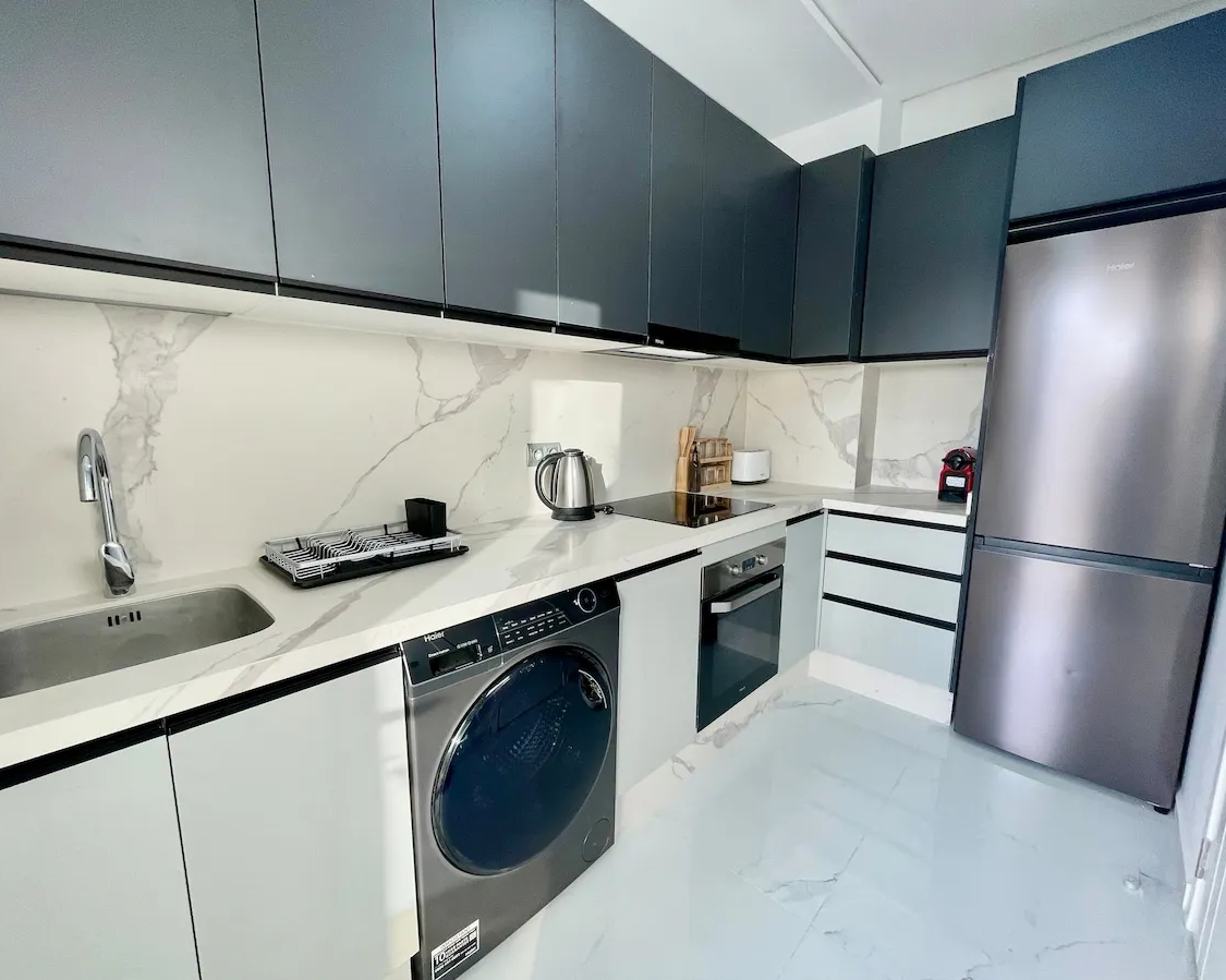 Charming Large Suite Xith 2 Balconies - Downtown Beach