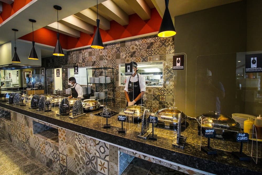 *Hotel Emporio Acapulco