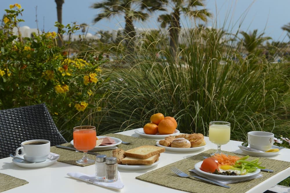 Vincci Helios Beach, Breakfast meal