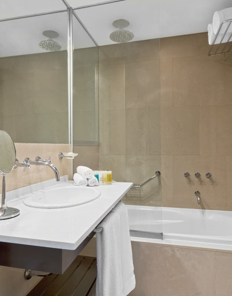 Libertador Hotel, Bathroom