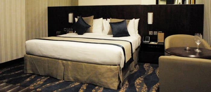 Raviz Center Point Dubai Hotel