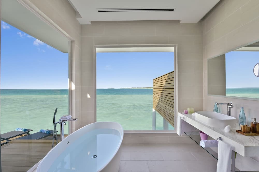 Kandima Maldives!, Bathroom