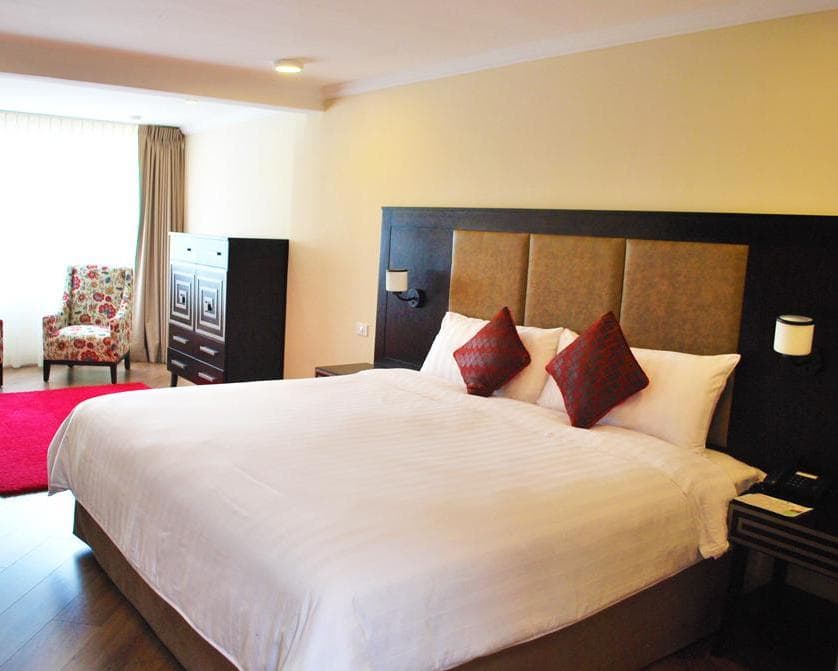 QUINDELOMA ART HOTEL & GALLERY