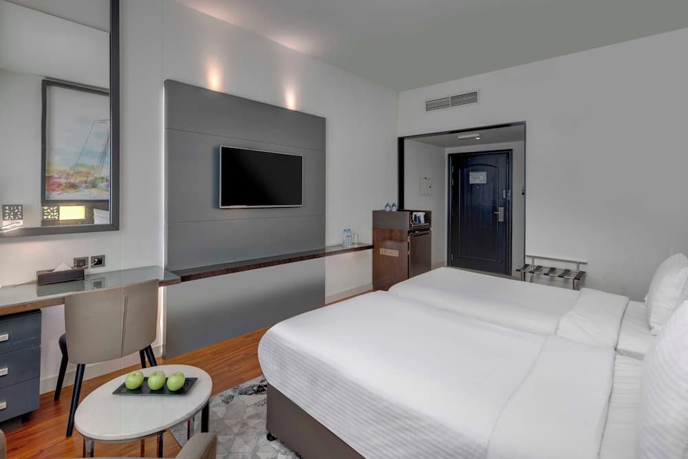 Howard Johnson Plaza By Wyndham Dubai Deira