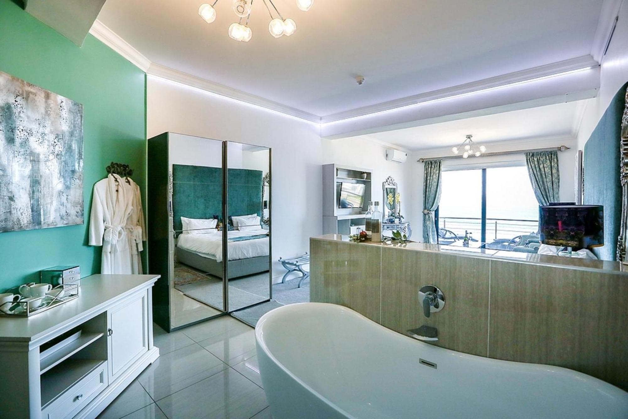 Misty Waves Boutique Hotel