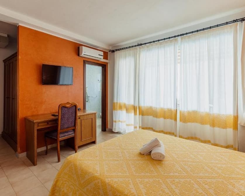 Club Malaspina Hotel & Resort