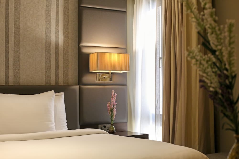 Dubai Marine Beach Resort & Spa