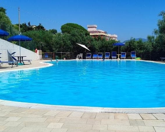 Hydra Club Hotel & Village