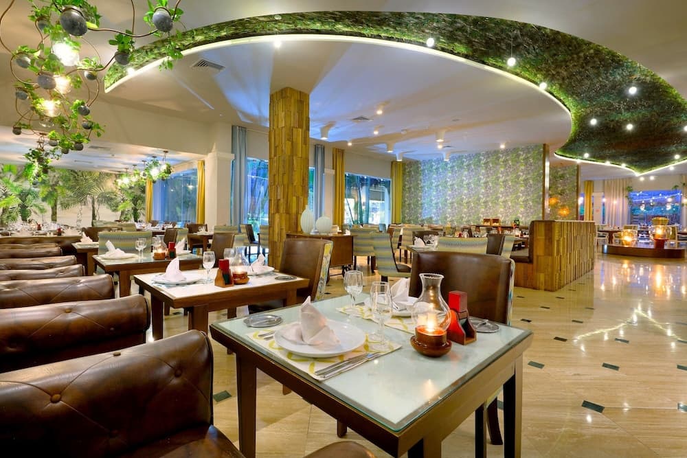 Grand Palladium Colonial Resort & Spa All Inclusive