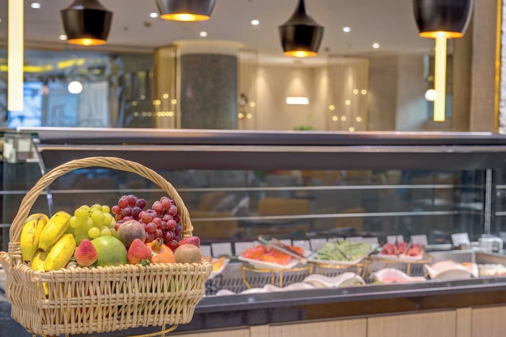 Howard Johnson Plaza By Wyndham Dubai Deira