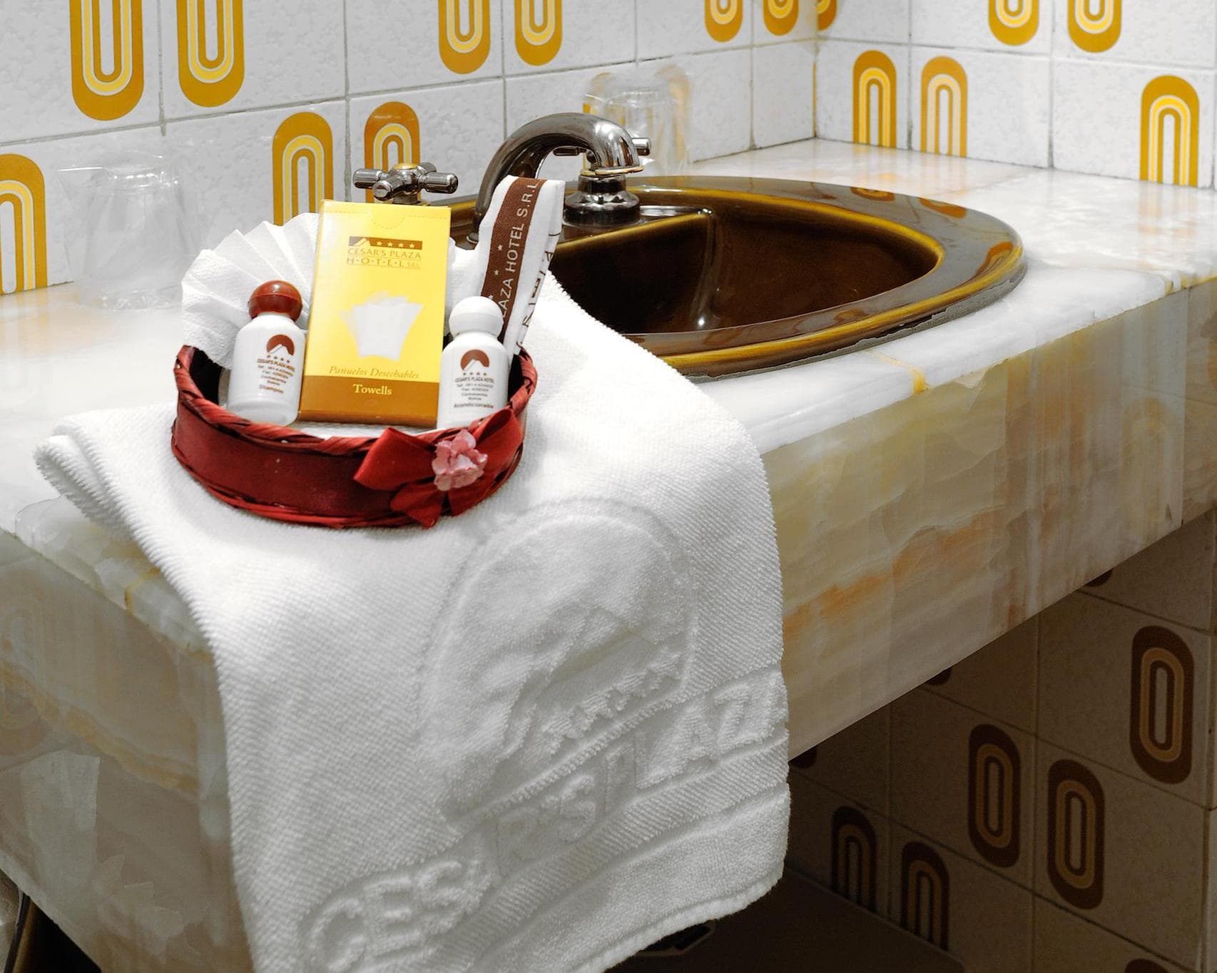 CESAR´S PLAZA HOTEL