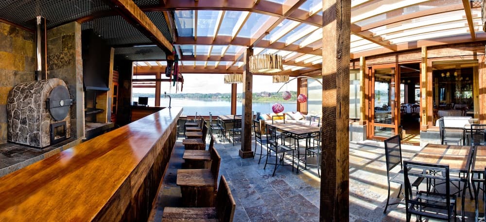 Cabaña del Lago, Restaurant