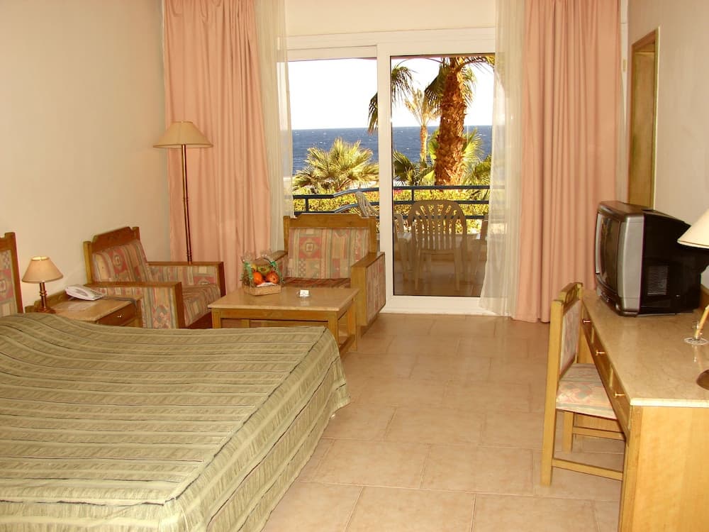 Queen Sharm Resort 2025 - GATTINONI, Room