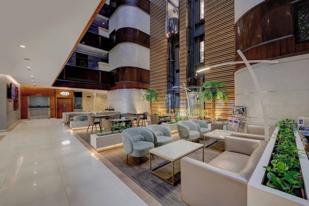 Howard Johnson Plaza By Wyndham Dubai Deira