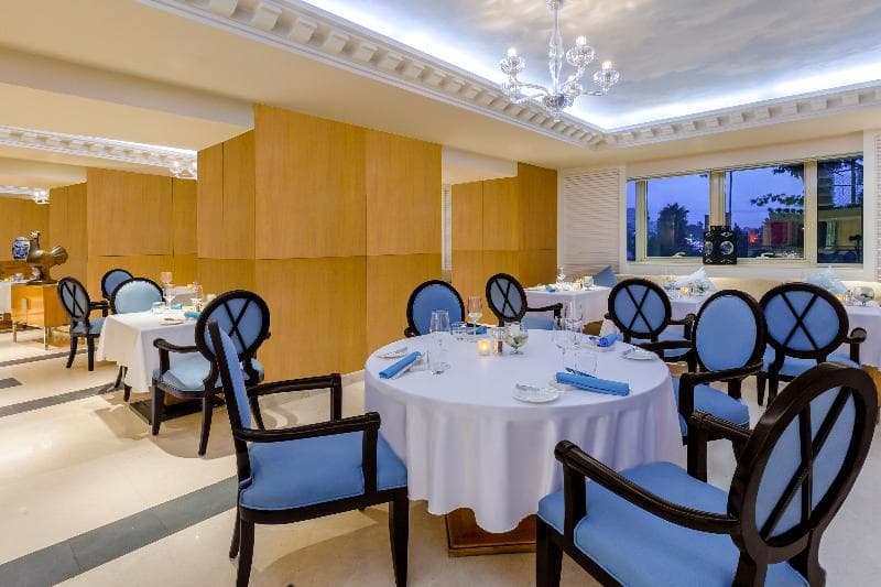 Kempinski Nile Hotel, RES