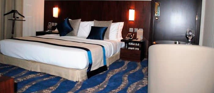 Raviz Center Point Dubai Hotel