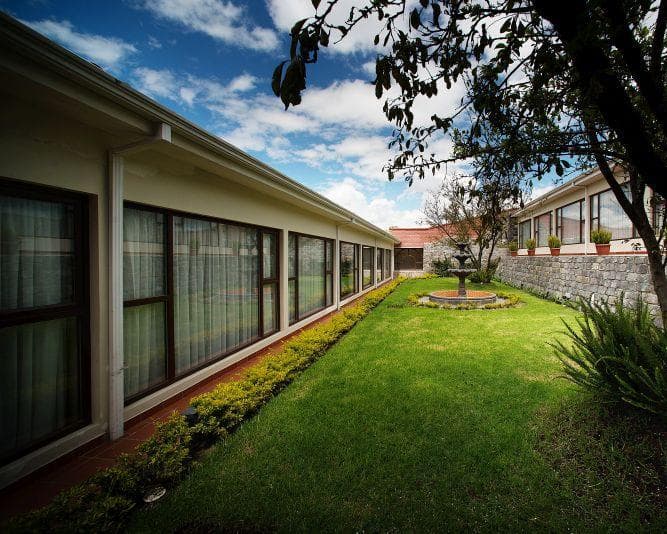 QUINDELOMA ART HOTEL & GALLERY