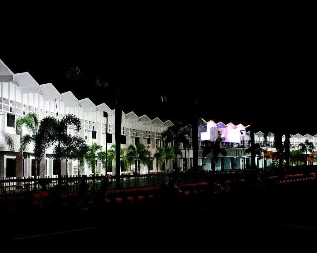 Java Bali Overland (Include Ijen Trekking)